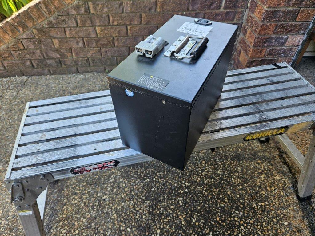 New 30Ah YY-17S 63V lithium-ion battery for E-Moped and Charger